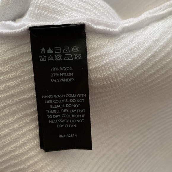 NWT House Of Harlow 1960 Revolve Sculpt Knit Square Neck Crop Tank White, size L - Picture 10 of 10